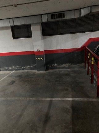 Garaje en venta en Almeda - El Corte Inglés en Cornellà de Llobregat