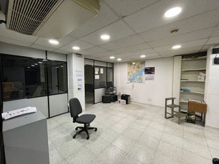 Local comercial en venta en Casagemes - Canyadó en Badalona