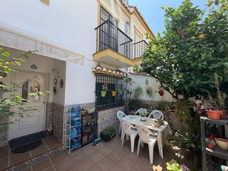 Casa adosada en venta en San García en Algeciras