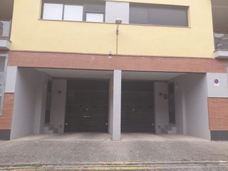 Garaje en alquiler en Eixample Sud – Migdia en Girona