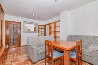 Piso en venta en Pajaritos - Plaza de Toros en Granada