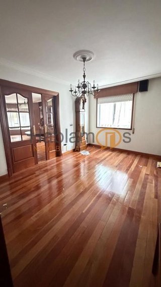 Piso en venta en Zona de Plaza de Barcelos en Pontevedra