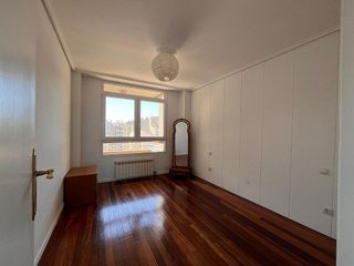 Piso en alquiler en Cuatro Caminos en Santander