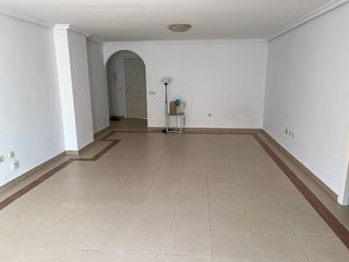 Piso en alquiler en Nueva Andalucía centro en Marbella