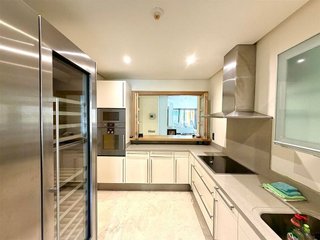 Piso en alquiler en Nagüeles Alto en Marbella