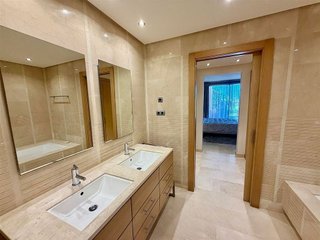 Piso en alquiler en Nagüeles Alto en Marbella