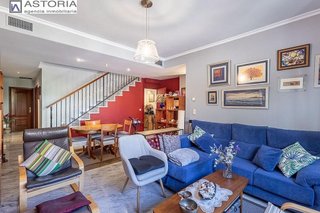 Casa adosada en venta en Bola de Oro - Serrallo en Granada