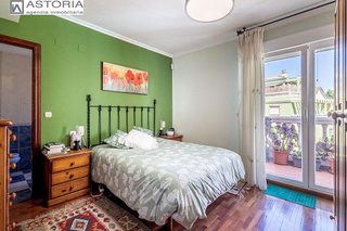 Casa adosada en venta en Bola de Oro - Serrallo en Granada