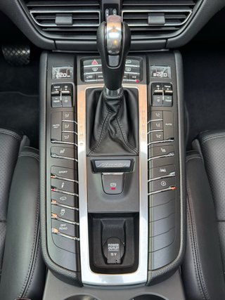 Porsche Macan S 2019