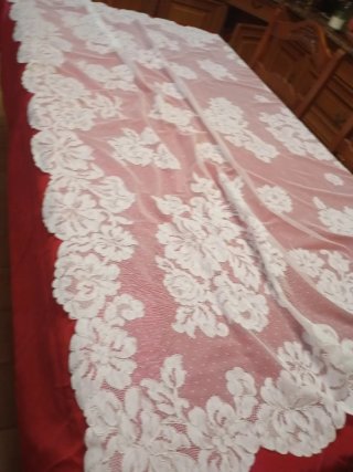 Mantel  de altar de encaje Alençon blanco