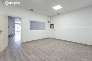 Local comercial en venta en Maracena