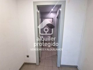 Local comercial en venta en Valderas - Los Castillos en Alcorcón