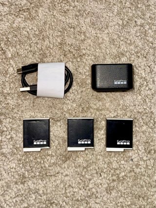 3 Baterías endurance  + Cargador GoPro