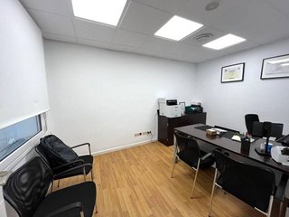 Oficina en alquiler en Centre en Girona