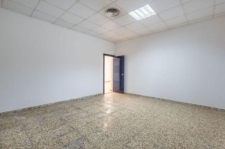 Local comercial en venta en Maracena