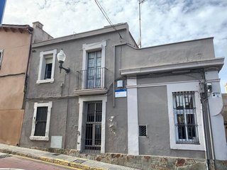 Casa en venta en Centre en Sant Boi de Llobregat