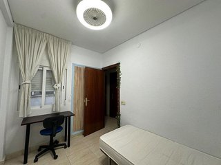 Piso en alquiler en Ciudad Jardín - Zoco en Córdoba