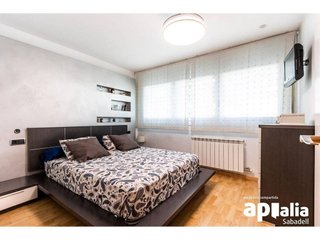 Piso en venta en Eixample - Sant Oleguer en Sabadell