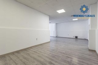 Local comercial en venta en Maracena