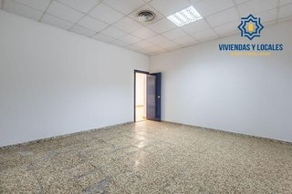 Local comercial en venta en Maracena