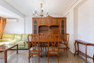 Piso en venta en Marxalenes en Valencia