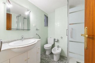 Piso en venta en Marxalenes en Valencia