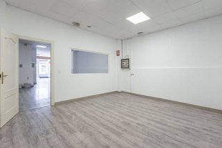 Local comercial en venta en Maracena