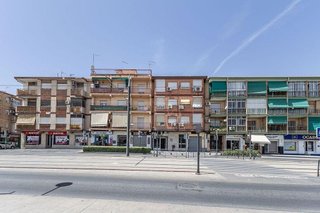 Local comercial en venta en Maracena