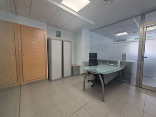 Oficina en venta en Huerta Rosales - Valdepasillas en Badajoz