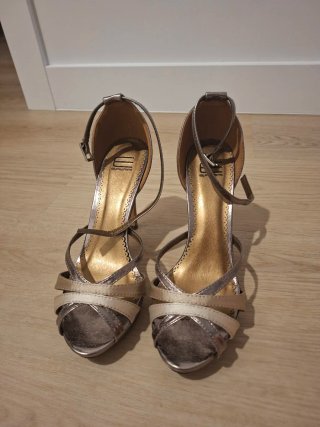 Sandalias de tacón fiesta oro y plata