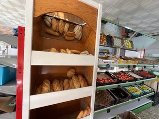 Mobiliario para tienda de alimentos y droguería