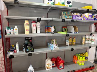 Mobiliario para tienda de alimentos y droguería
