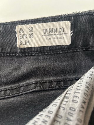 Bermuda vaquera negra Denim Co