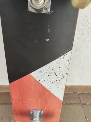 Monopatín Oxelo casi sin uso, según las fotos.
