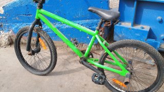 Bicicleta BMX Verde Usada
