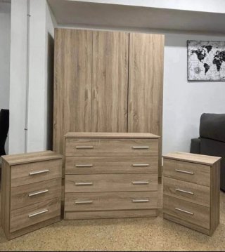 Armario blanco de madera