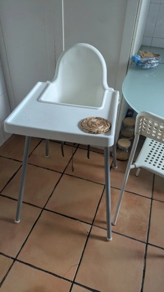 Trona infantil blanca