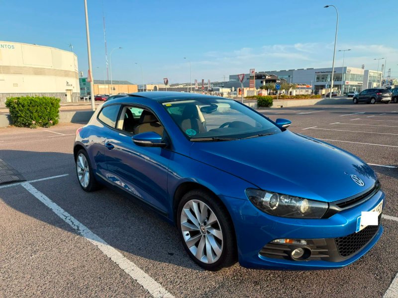 Volkswagen Scirocco 2011 - foto 1