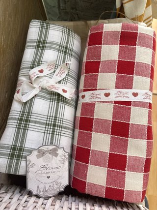 Tovaglie a quadri bianche e verdi/rosse