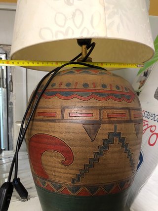 Lámpara de cerámica diseño tribal
