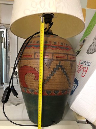 Lámpara de cerámica diseño tribal