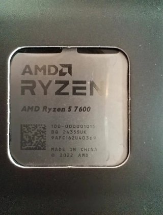 RYZEN 5 7600