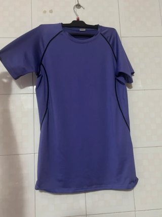 T-Shirt Sportiva Viola Y2K