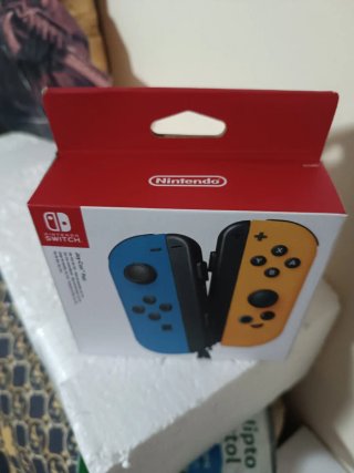 Pacchetto Joy-Con Nintendo Switch Blu e Giallo