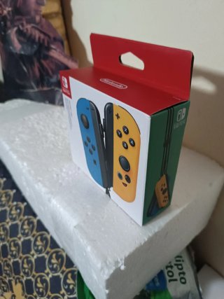 Pacchetto Joy-Con Nintendo Switch Blu e Giallo