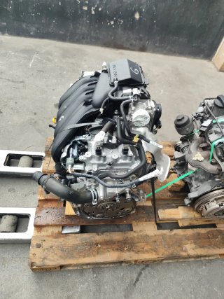 Motor Nissan HR16