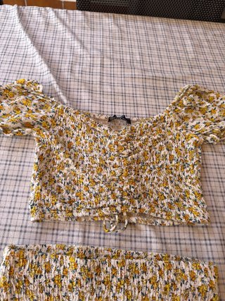 Conjunto Top y Falda Estampado Floral