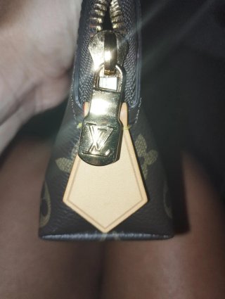 Pochette cosmetique Louis Vuitton