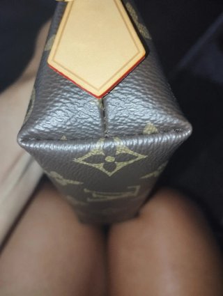 Pochette cosmetique Louis Vuitton