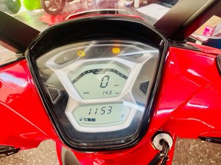 Kymco People 125 Scooter Roja